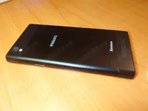 Telefon Android Philips Xenium v787 - imagine 2