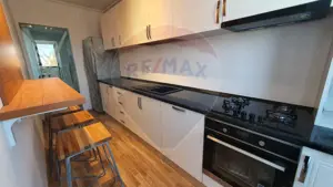 Apartament cu 2 camere, 77 mp V4 - imagine 2