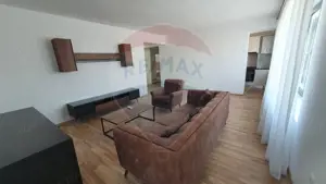 Apartament cu 2 camere, 77 mp V4