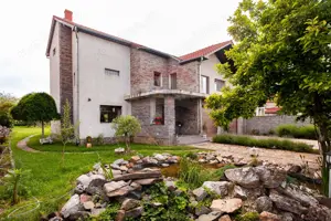 Vilă cu 6 camere de vânzare în Zimandcuz/Arad