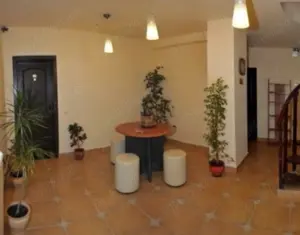 Persoana fizica vand 2 case la 5 minute de Teatru National - imagine 8