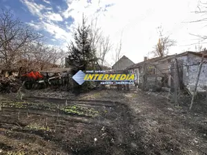 OKAZIE ! 1242 mp Teren Intravilan imprejmuit la asfalt cu toate utilitatile, bransamente, casa anexe - imagine 1