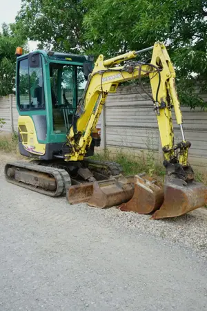 Miniexcavator Yanmar SV20 2300kg