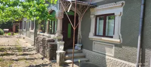 Vand proprietate ( casa si teren ) in Teis, Dambovita - imagine 3