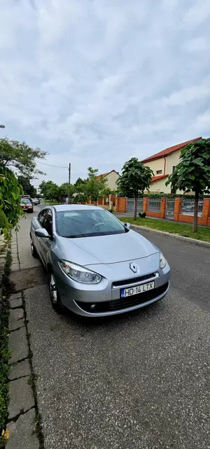 Vând Renault Fluence