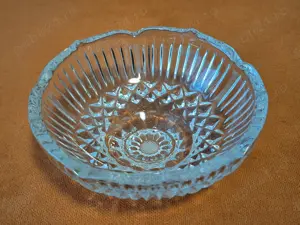 Vechi - Scrumiera mare confectionata din semicristal - veche - imagine 2