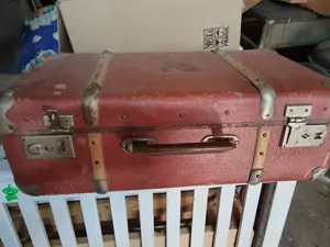 Valiza,geamantan vechi,pt.decor retro,vintage - imagine 2