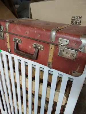 Valiza,geamantan vechi,pt.decor retro,vintage - imagine 3