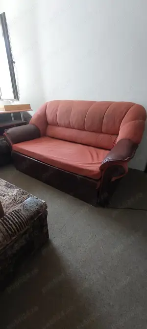 Vând set canapea extensibila 3 locuri si fotoliu