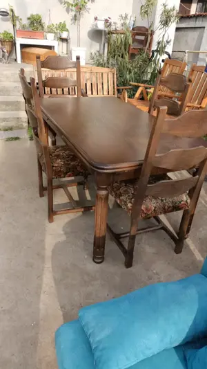 Masă extensibilă cu 5 scaune