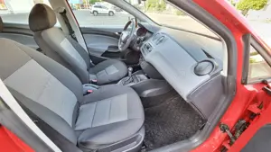 Mică, economică și gata de aventură - imagine 3