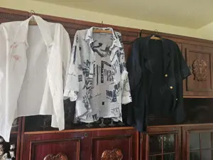 Costume de dame noi nefolosite 