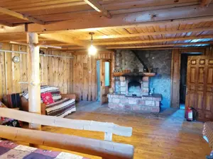 Proprietate 8ha si cabana de vanzare in Bucovina Campulung Moldovenesc - imagine 8