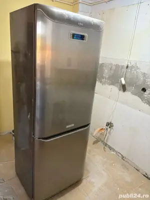 frigider Ariston O'Frost