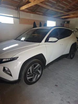 Vind Hyundai tucson full hybrid , 230cp , cutie automata 6AT 4x4