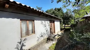 vind cas  in com g lbinasi jud. buz u cu toate utilit tile ap  curent  canalizare curent  suprafat   - imagine 6