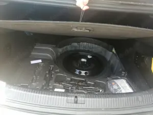 Roata rezerva slim Renault Talisman și 4 Control Inițiale Paris 