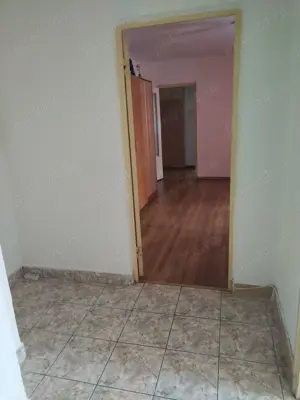 Apartament 3 camere, etaj 2, ultracentrlal Deva  - imagine 5