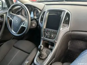 Vînd  opal   astra  j. AN. 2016  diesel  1.6  - imagine 2