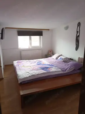 vând casă curte sector 5 - imagine 3