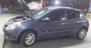 Renault Clio 3 1.5 2008 - imagine 2