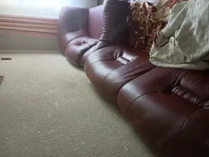 Vând apartament patru camere,decomandat zona Ramiro. - imagine 2 Vând apartament patru camere,decomandat zona Ramiro. - imagine 2