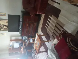 Vând apartament patru camere,decomandat zona Ramiro. - imagine 12 Vând apartament patru camere,decomandat zona Ramiro. - imagine 12