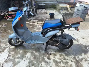 Vând moped PEUGEOT Lydix  - imagine 5 Vând moped PEUGEOT Lydix  - imagine 5