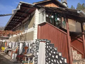  Casă cu teren generos de 1330 mp în Câmpeni, jud. Alba   ideală pentru familie sau casă de vacanță - imagine 3