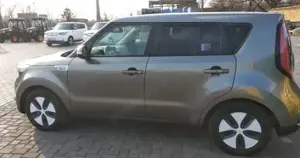 Kia soul ev full electrica automata 2018 piele trapa panoramica luxury plus incarcare rapida chademo - imagine 4 Kia soul ev full electrica automata 2018 piele trapa panoramica luxury plus incarcare rapida chademo - imagine 4