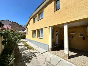 Vand sau schimb Casa P+Et+M -zona Piata Mare Str Bujorului - imagine 2