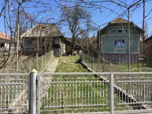 Vand Casa + Teren Barbatesti Valcea (casa batraneasca) total 3851 mp