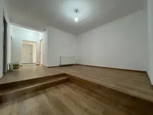 Aradului. 3 cam. Spatios. Curte 15 MP.  - imagine 2