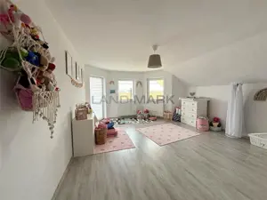 CASA individuala cu garaj, 5 camere, 3 bai Dumbravita zona lac Macilor - imagine 14