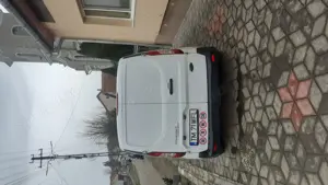 Ford Tranzit Conect 1,5 din 2017, cu 3 locuriin cabină.
