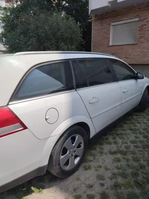 Vand Opel Vectra C, an 2004,260000 km,masina ideala pentru naveta,usoare urme de uzura - imagine 9