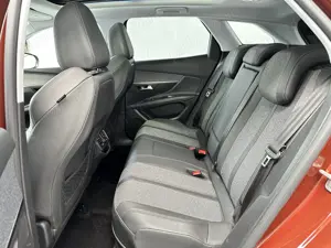 Peugeot 3008 1.6i Allure-Hibrid-Automatic-224 H.P