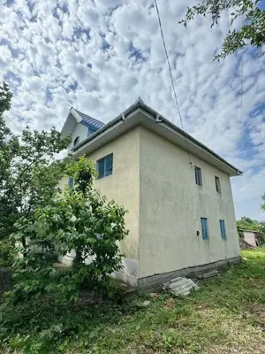 Casa cu etaj de vanzare sat Beresti, com. Sascut, jud. Bacau - imagine 6