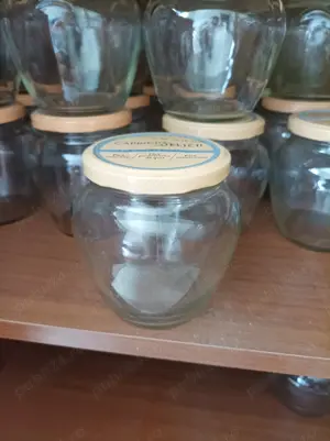 Vând borcane cu capac 