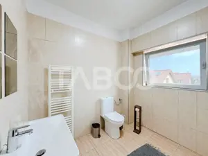 Cladire de birouri finisata la cheie 600 mp utili 15 parcari - imagine 19