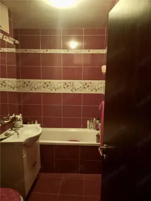 ARADULUI - Bloc Izolat - 4 Camere - 2 bai - PARTER - Centrala proprie - Clima - imagine 9