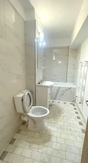 De vanzare – Apartament 3 camere   -R-uri -  Mazepa 1 - imagine 4