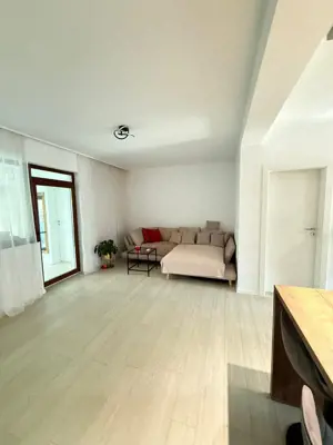 Piscină | Mobilată complet | Panouri solare | 3 băi și terasă închisă - imagine 8