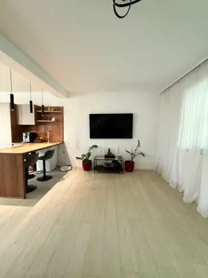 Piscină | Mobilată complet | Panouri solare | 3 băi și terasă închisă - imagine 9