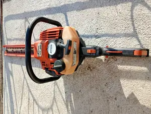 Moto fierăstrău pentru gard viu pe benzina Stihl HS 80 