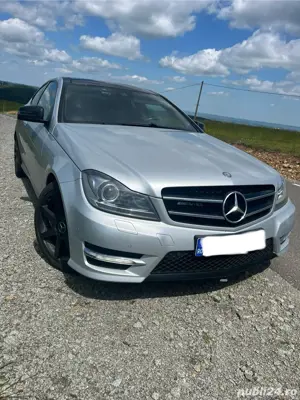 Mercedes C220 Coupe - imagine 5