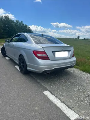 Mercedes C220 Coupe - imagine 6