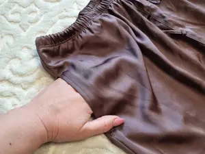 Pantalon lung satin Uniqlo marimea XL