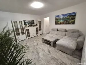 Vînd  apartament  cu  2  camere .