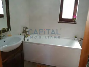 COMISION 0% - Casa boiereasca renovata integral - imagine 3